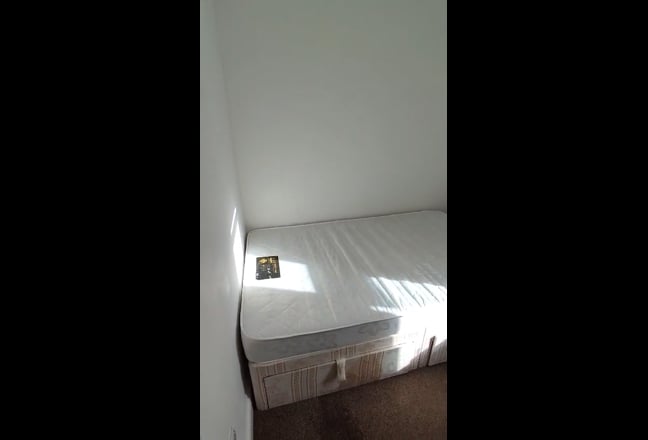 A single room available in Willesden Green Main Photo