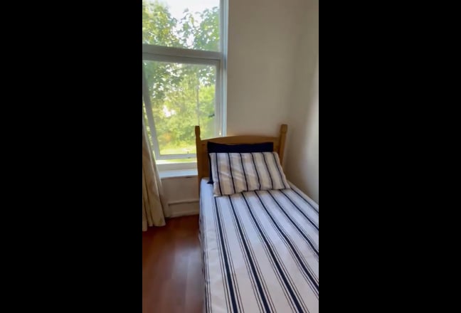 ✨Lovely and Cozy Single Room in Sydenham✨ NOW! Main Photo