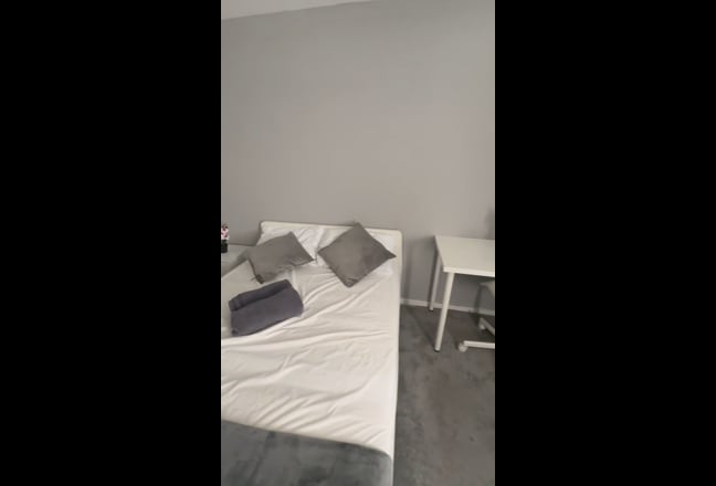 🏡✨ 2 Room Available in Wimbledon Now 🚆✨ ✨🏡 Main Photo