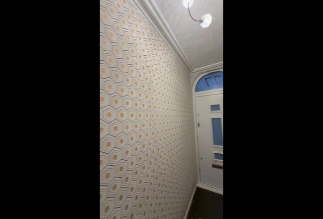 ✨ Room Near NGH & Town Centre - Bills Included ✨ Main Photo