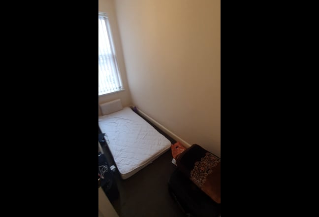 Homely, Quiet, Clean and Tidy! Main Photo