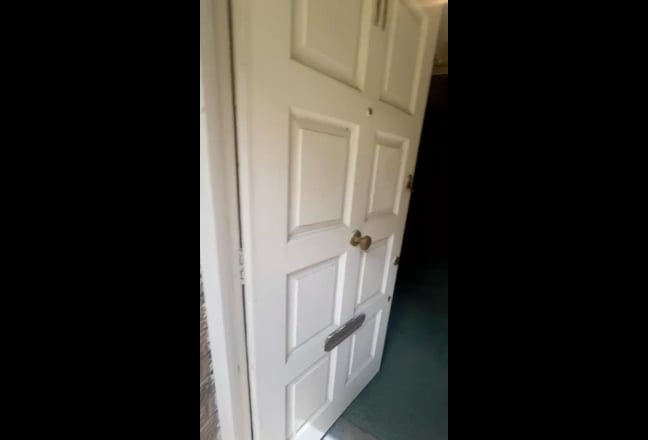 Canary Wharf - Town house with private bathrooms  Main Photo
