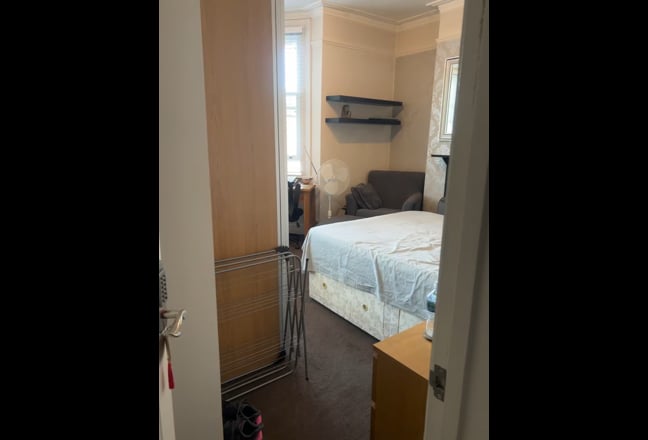 58b) Large Room | Refurbed | Bills Included Main Photo