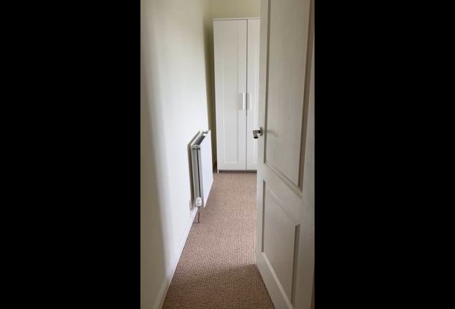 Double room (in peaceful location (bills included) Main Photo
