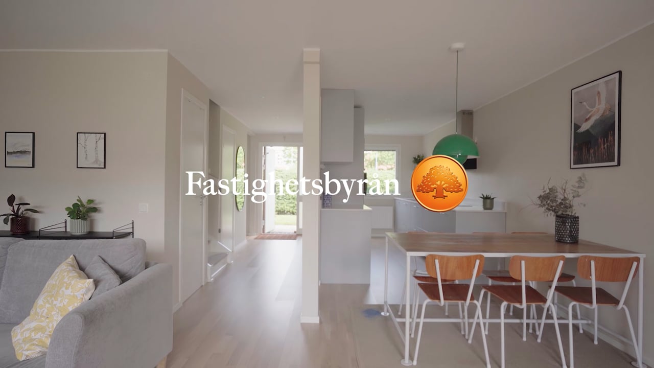 4 rum Radhus på Rådjursstigen 15 Töjnan Sollentuna kommun - video