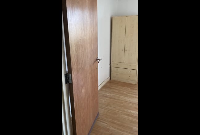 Large room private bathroom&Balcony in CityCentre  Main Photo