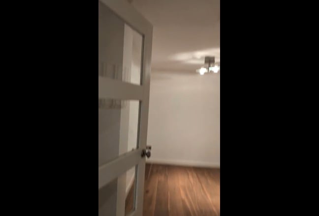 Friendly woman looking for housemate, 2 bed Main Photo