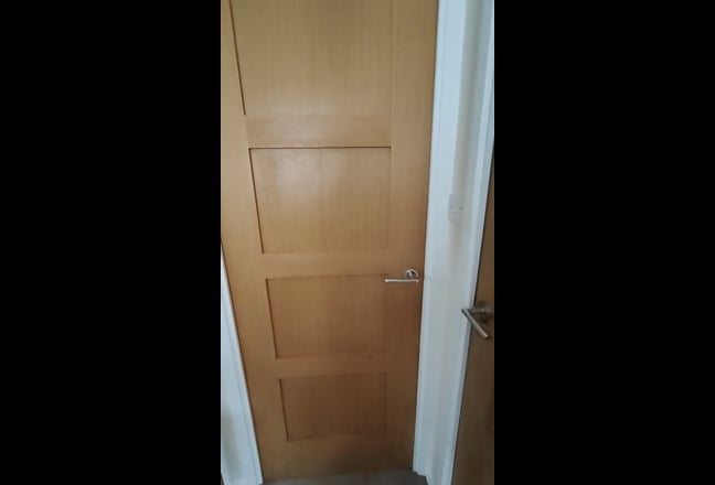 Double room is available for Female tenant in 3BHK Main Photo
