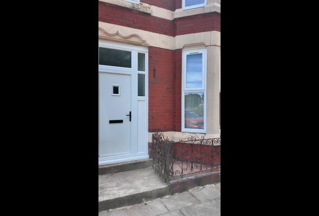 Luxury Newly Refurbished En-Suite Double Rooms L17 Main Photo