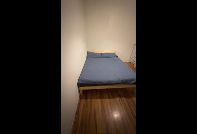 🏡 Double Room in Oval 🚆Call Now✨ Main Photo