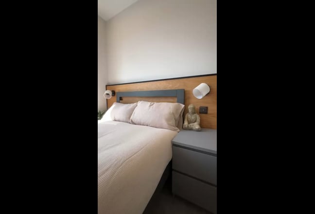 Double en suite Room bills included,with Parking Main Photo