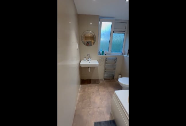 Barbican double rooms all bills inc! Angel EC1V Main Photo