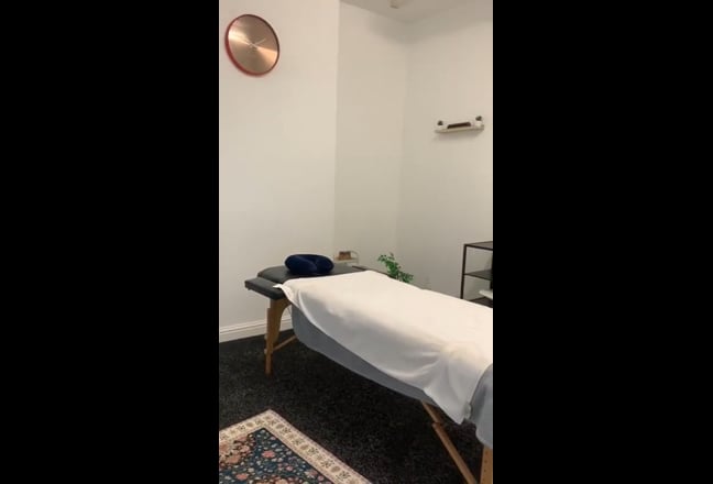  Beautician Main Photo