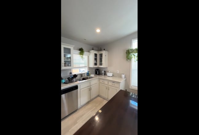 $1500- North Hollywood Master BDRM for Rent Main Photo