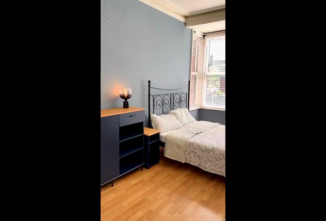 Huge Furnished Double Room – Fiveways, Brighton –  Main Photo