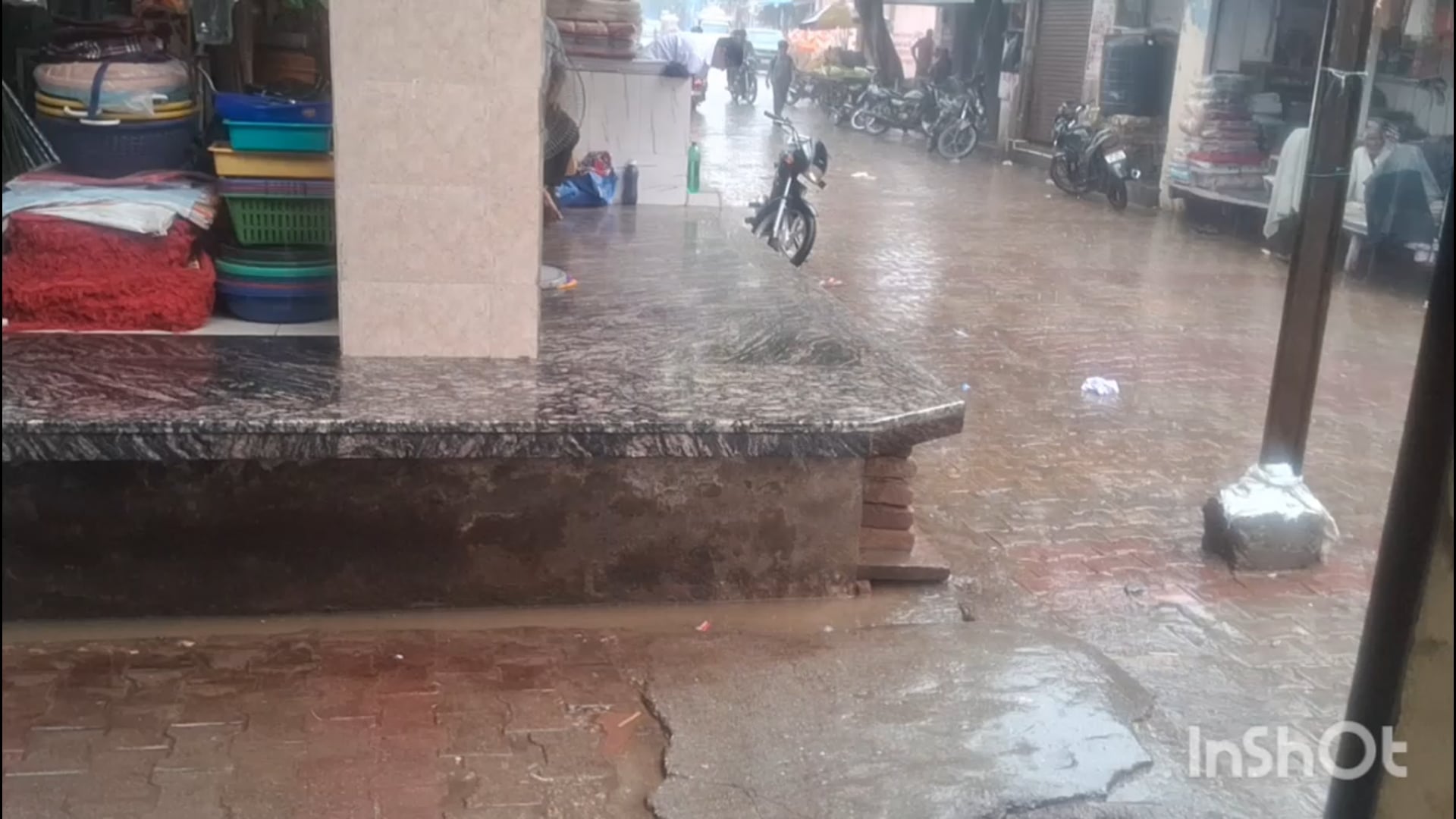फरह क्षेत्र में हुई झमाझम बारिश