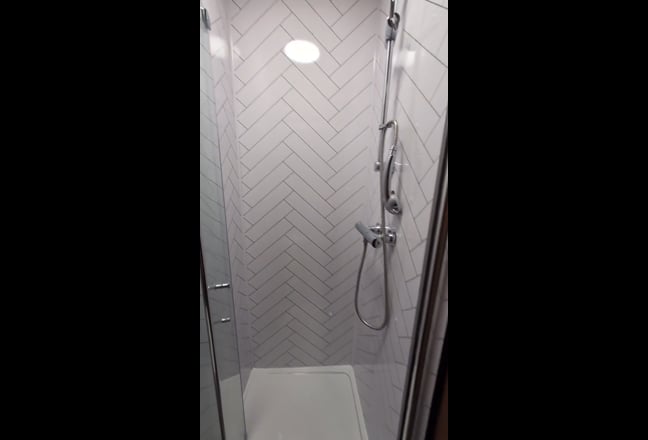**Luxury Ensuite Rooms** Beeston Square** Main Photo