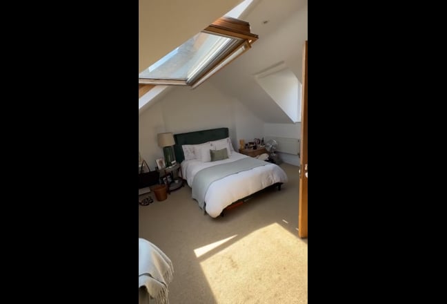 Lovely Room in a Crouch hill/ Finsbury Park House Main Photo