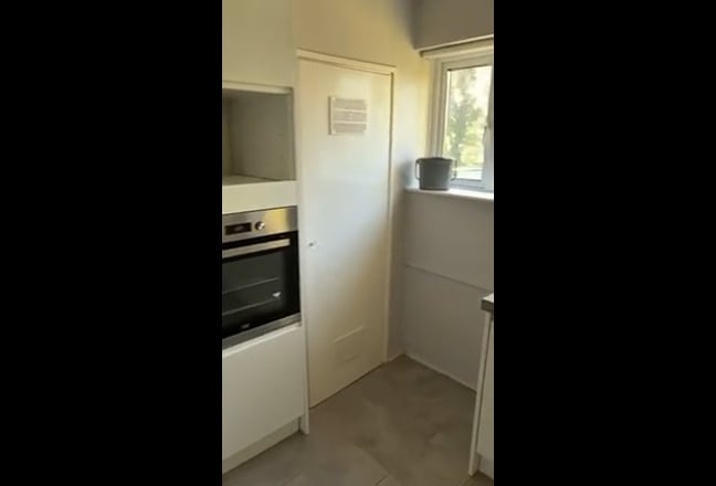 Refurbished 1 bed flat  Main Photo