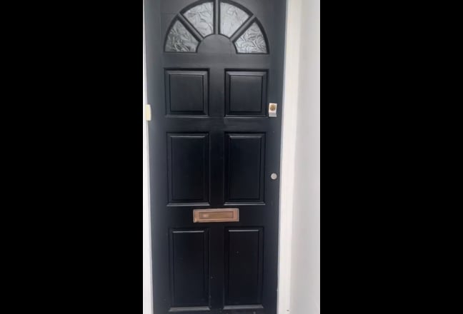 Two Spacious Rooms Available – Great Location Main Photo