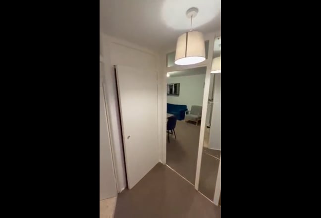 Spacious Double Room in Chiswick (females only) Main Photo