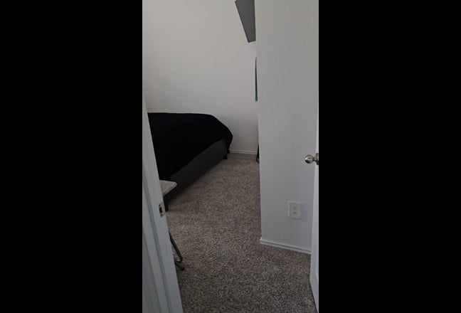Single story home, 4bdroom with 2 full bath. Main Photo