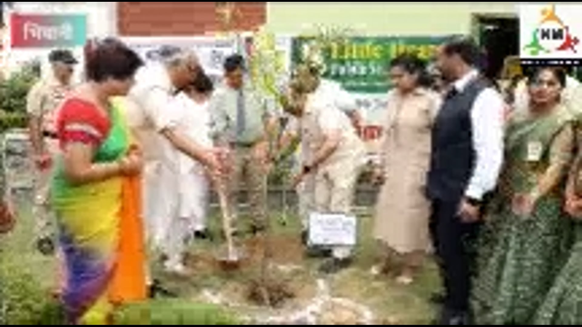 सेशन जज डॉ. गगनदीप कौर सिंह ने पौधारोपण कर रैली को दिखाई हरी झंडी, विद्यार्थियों से एक-एक पौधे के संरक्षण का लिया संकल्प