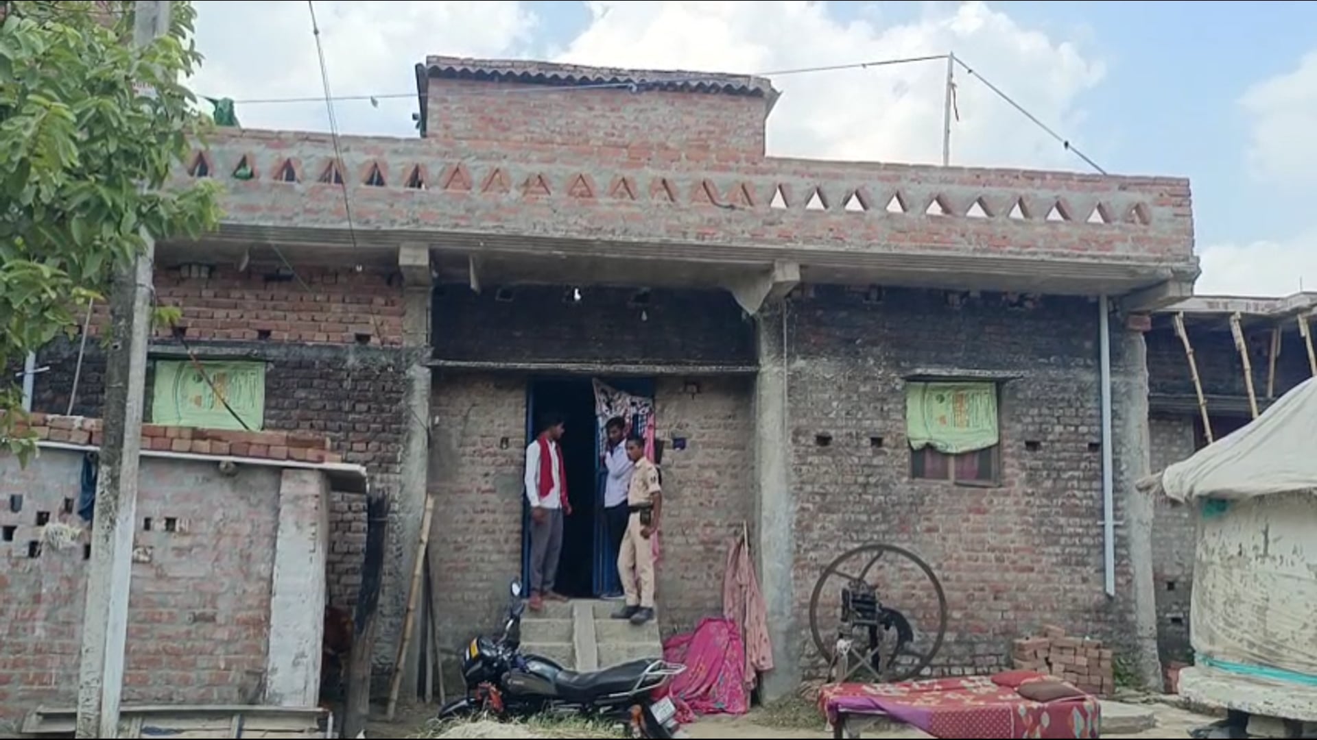 एक गांव में दहेज को लेकर दो दिनों में हुई दो महिला की हत्या, 