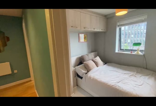 Double bedroom / First Street Main Photo
