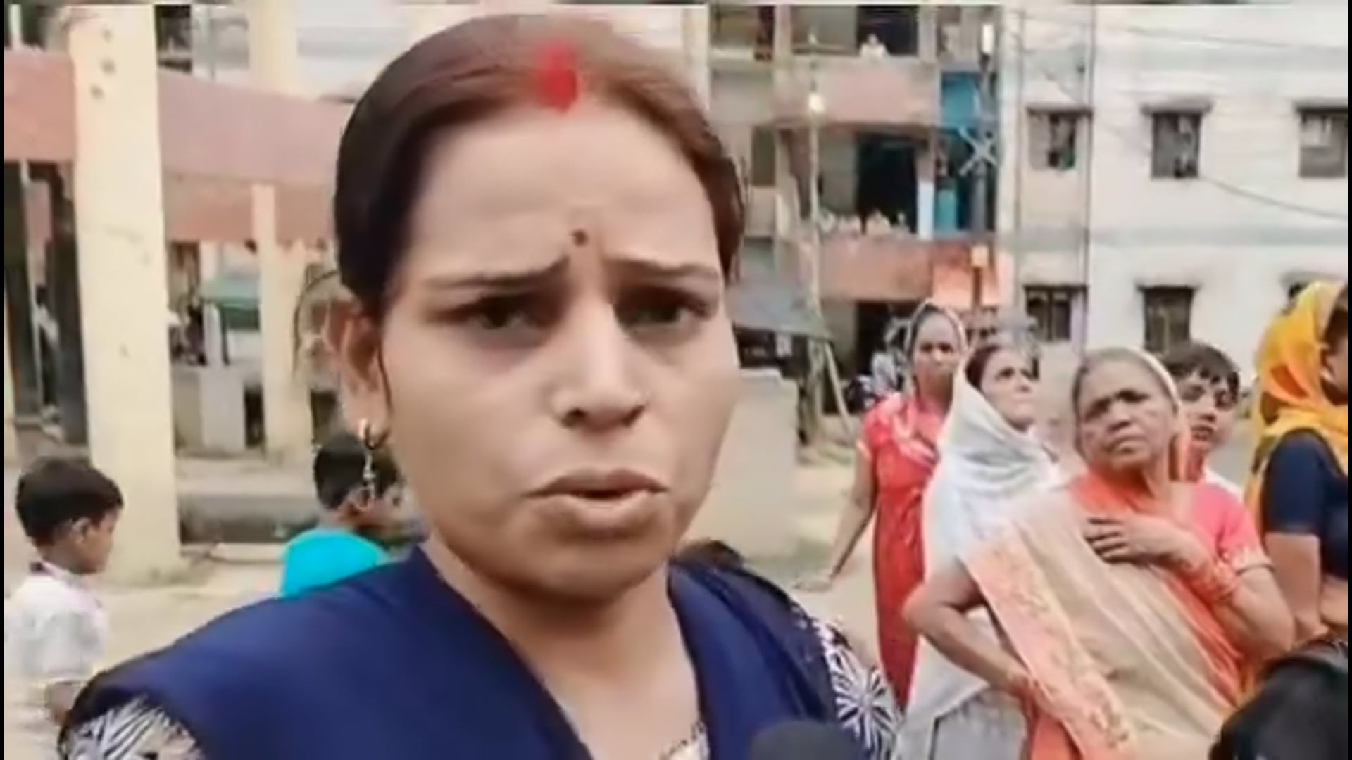 लोन दिलाने के नाम पर लाखों की वसूली! कार्रवाई पर उठे सवाल