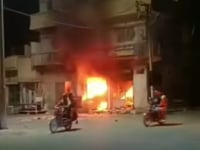 إحراق محال تعود لأشخاص متهمين بالارتباط بالنظام السابق خلال احتجاجات في مدينة تدمر
