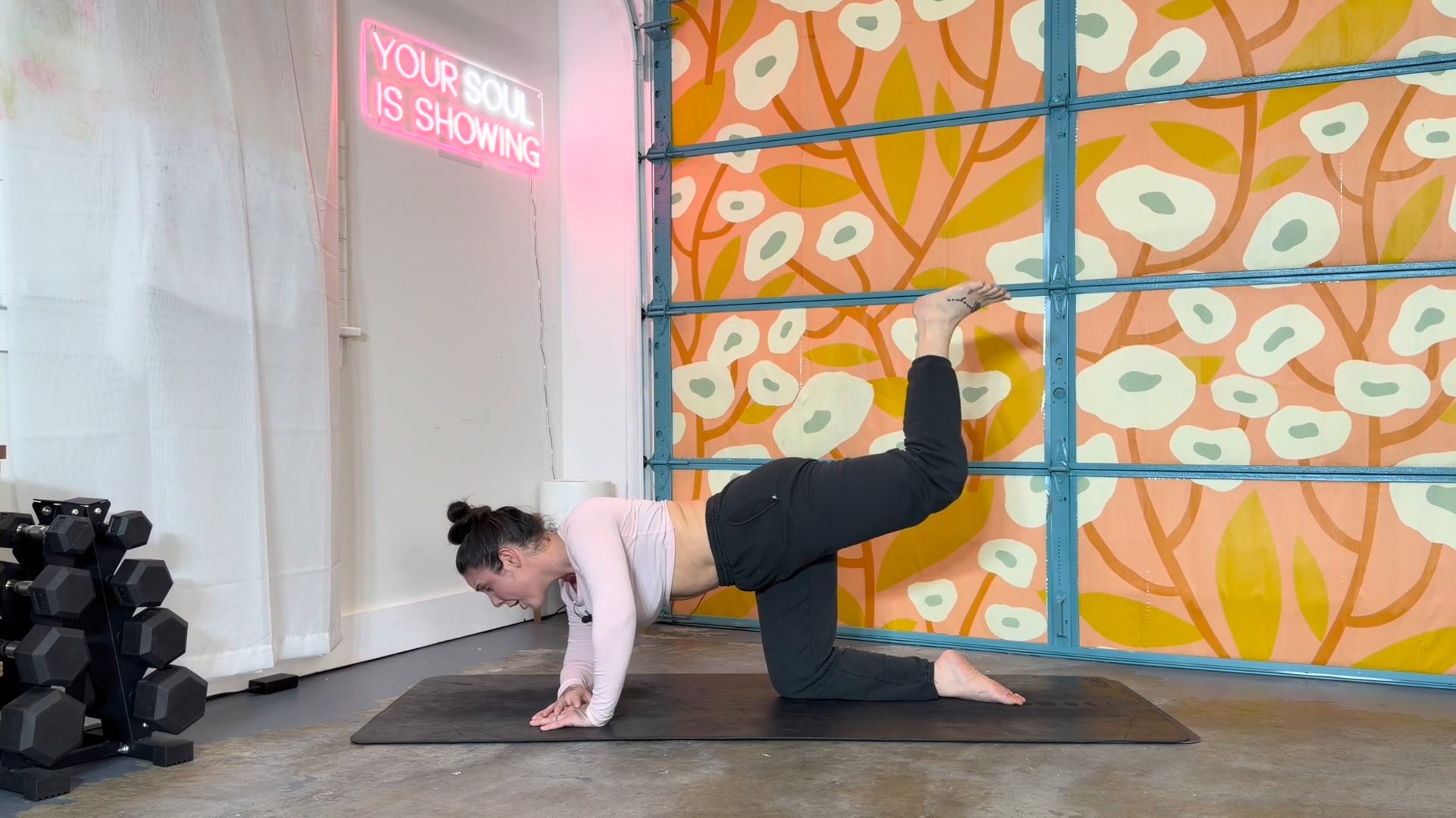 Bodyweight Sculpt - 93