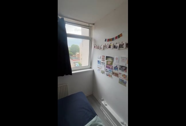 Video 1: Bedroom 3 with built in wardrobe