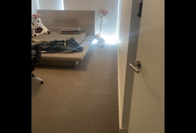 Ensuite - Double room with separate bathroom Main Photo
