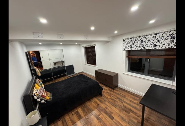 Spacious Double Room +Private Big Bathroom Main Photo