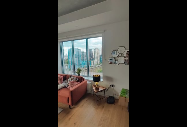🏡 Spacious En-suite Room in Goodluck Hope Main Photo