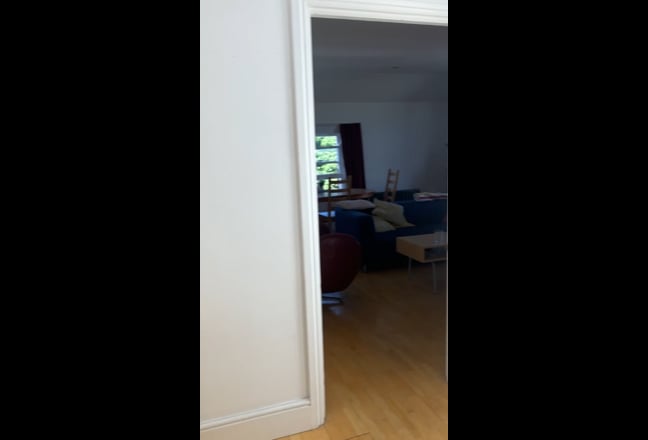 Queens Park Double Room Main Photo