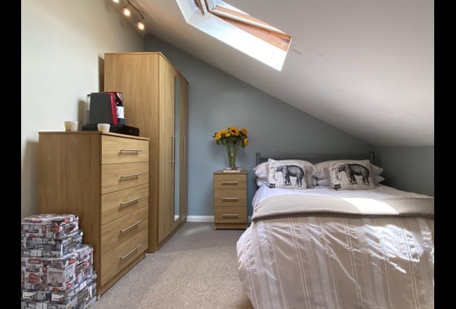 Large Double En-Suite, All Bills Inc. Virgin wifi Main Photo