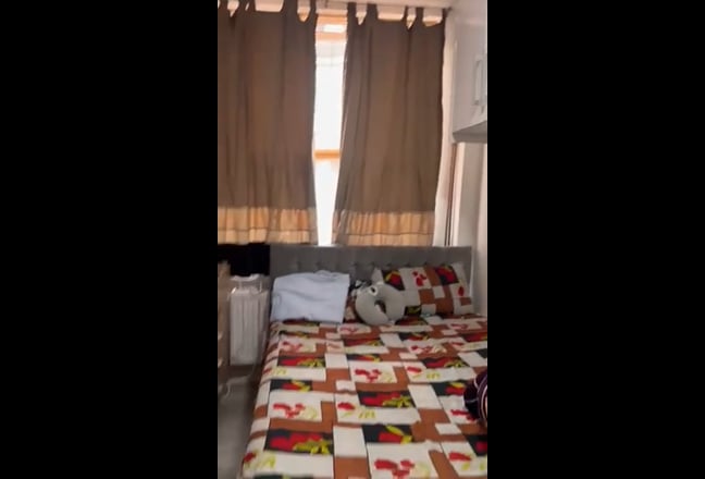 Small double bedroom Main Photo