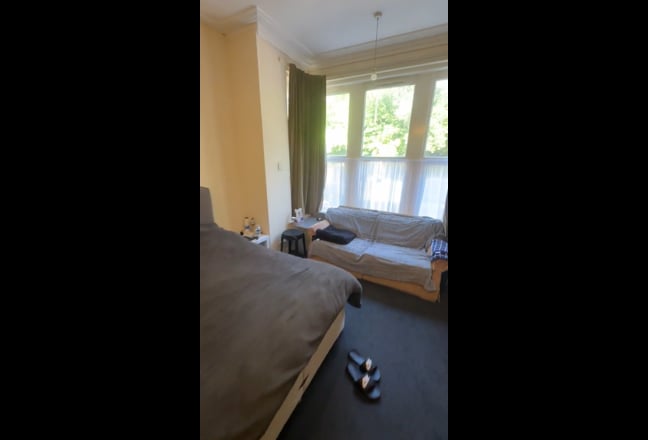 Large double en suite room to rent in St Andrews Main Photo