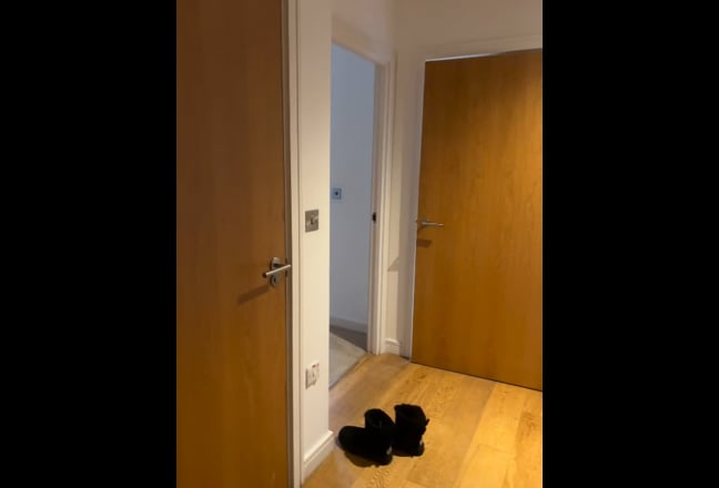 Ensuite room in Ilford Main Photo