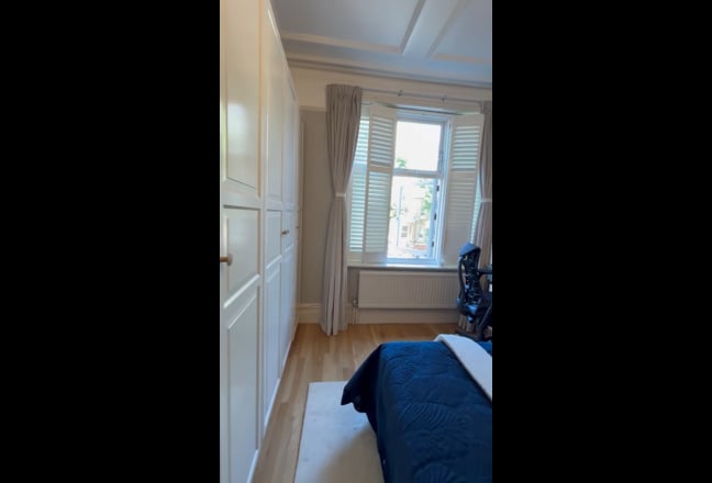 Huge Double Room in Maida Vale - 4 mins to Tube  Main Photo
