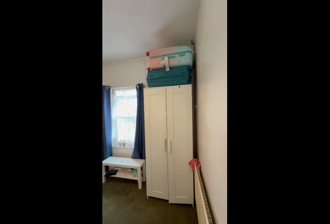 CW: Fully Furnished Double Room in forest gate. Main Photo
