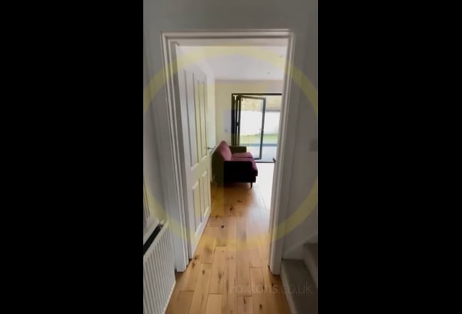 Stunning Double Rooms in Prestigious House Main Photo