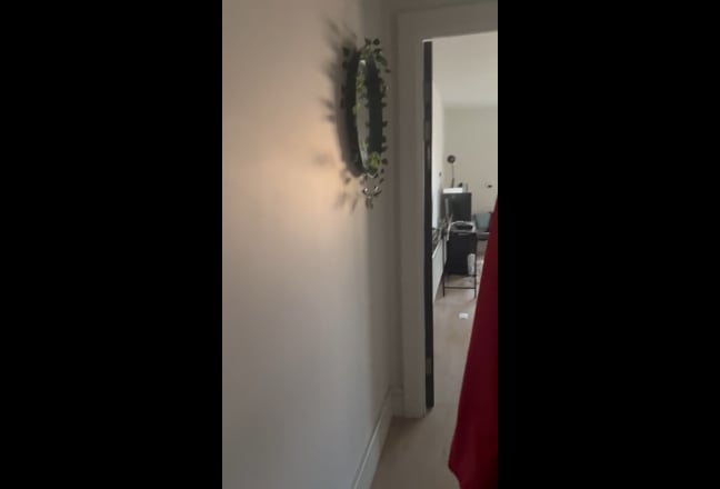 Room to rent | Gym + Workspace Main Photo