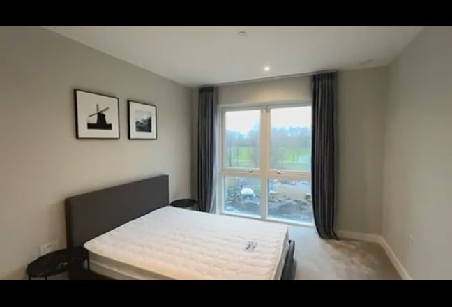 Double room with private bathroom in Kidbrooke Main Photo