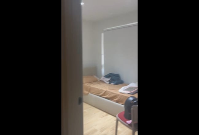 Room to Rent | Gym + Workspace | Female Student Sh Main Photo