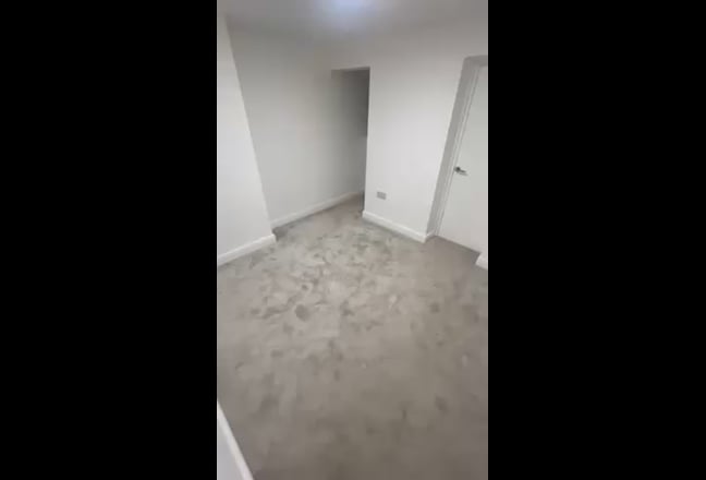 Nice room available  Main Photo