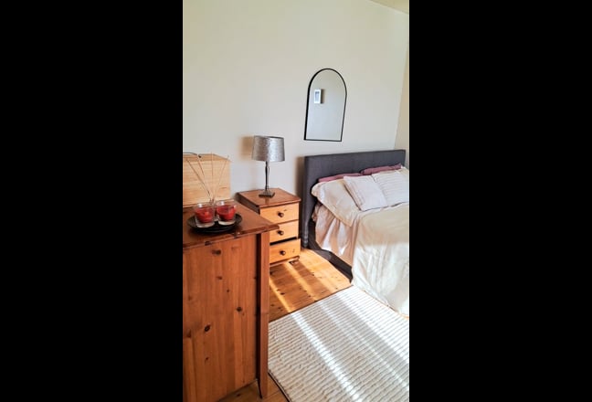 Large bright room &pound;560 Detached.&pound;545 if Long Term  Main Photo
