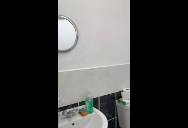 Room available in a 4BR shared house Main Photo